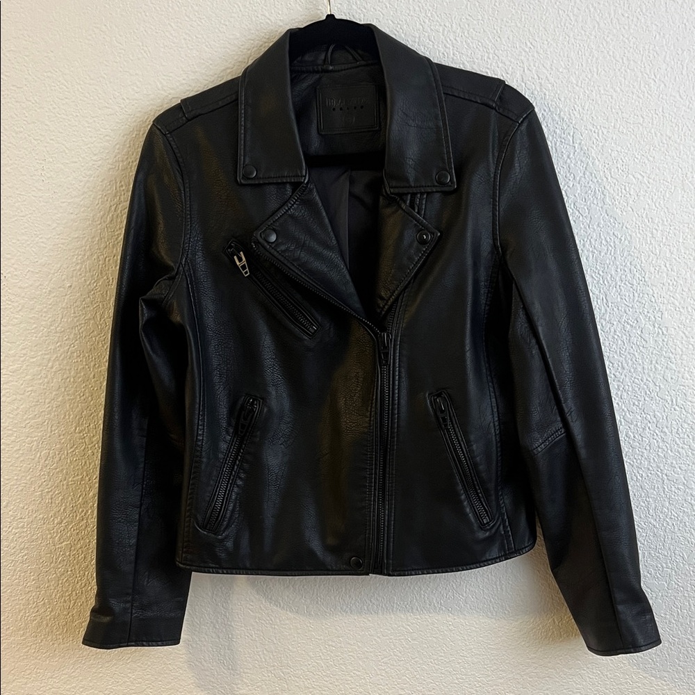 BLANK NYC Women’s Faux Black Leather Jacket Size M